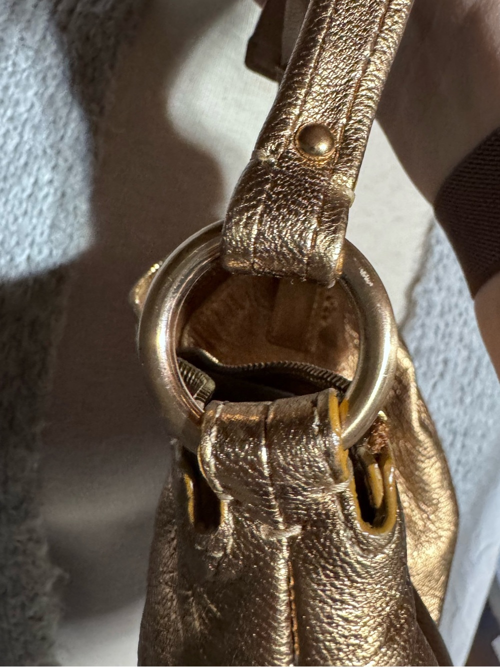 Coach mini Hobo in rose gold - Picture 8 of 9
